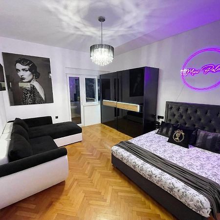 Mini Palais - Beachfront, 5 Min Center, Terrace Split Exterior foto